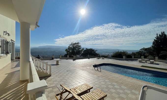 Letymvou Cama Y Desayuno | Letymvou Terrace