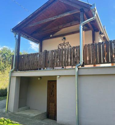 Orfu Casa | Levendula Kuckó - PatakLak Vendégház