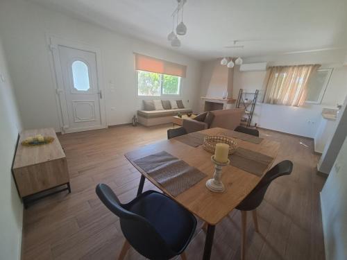 Monemvasia Apartamento | Leylands yard