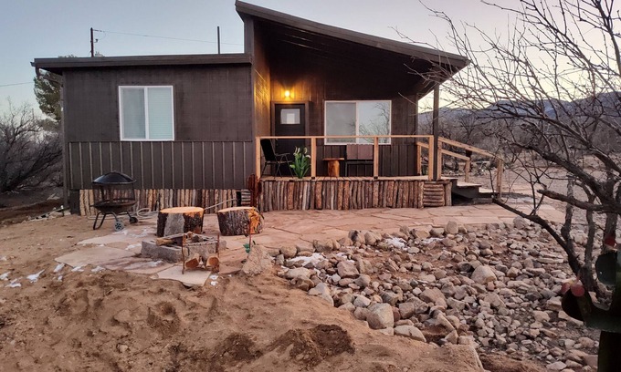 Camp Verde Cabina | Liberty Casa ...Private cabin in quiet Campe Verde with mountain views