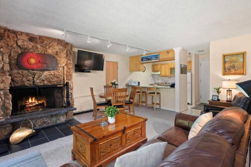 Snowmass Village Casa | Lichenhearth 08