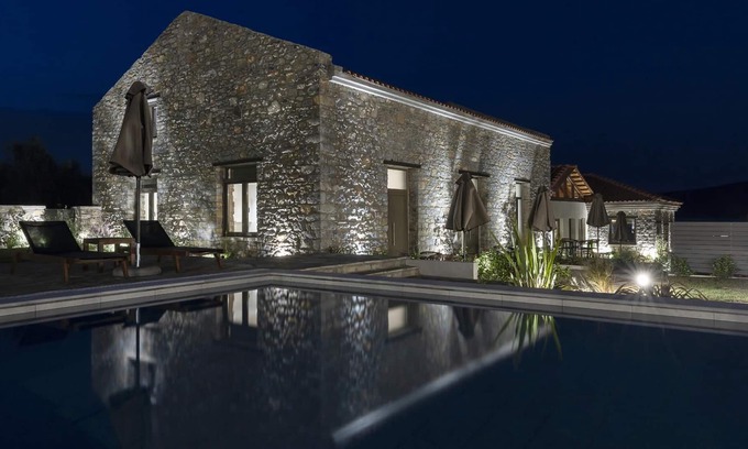 Sourpi Apartamento | Lichnos Luxury Maisonette 3