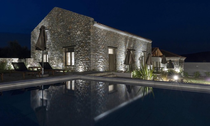 Sourpi Apartamento | Lichnos Luxury Maisonette 3