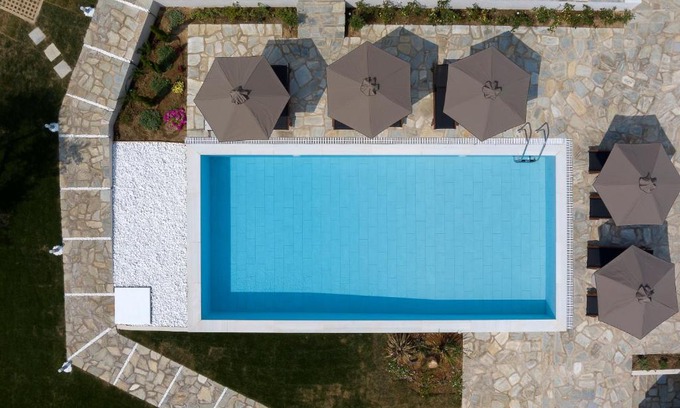 Sourpi Casa | Lichnos Luxury Suites