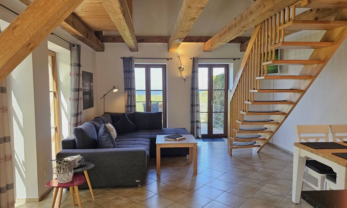 Meschendorf Apartamento | Lichrdurchflutete 2-raum-wohnung auf 2 Ebenen mit Meerblick