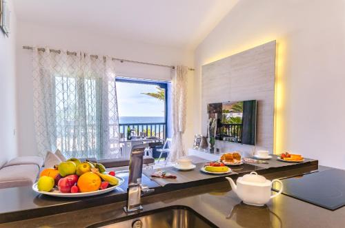 Playa del Aguila Casa | Lidia & Paco Home two bedrooms beachfront