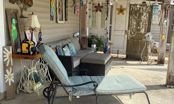 New Iberia Casa | Life is better poolside at The Bayou Pool House