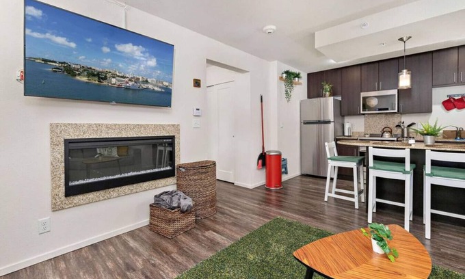 Prairie Village Apartamento | ✿Life is Suite!✿King Bed✿Fast Wifi✿