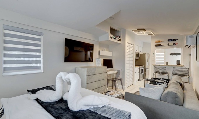Poinsettia Heights Apartamento | Life's A Beach - Gorgeous Studio - Fort Lauderdale