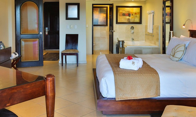 Cofresi Hotel | Lifestyle Resort - 1BR Suite Presidencial Puerto Plata DR