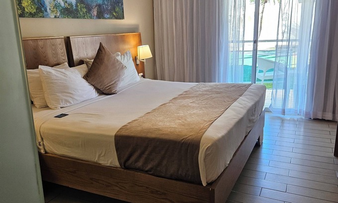 Cofresi Complejo | Lifestyle Tropical Beach Resort & Spa Jr. Suite in wonderful Puerto Plata