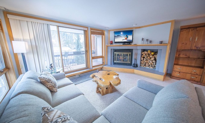 Mountain House Condominio | Liftside 201