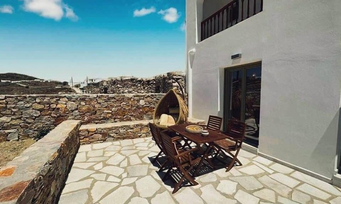 Ano Meria Casa | Ligaria Stone Maisonette, Gem in Folegandros Heart