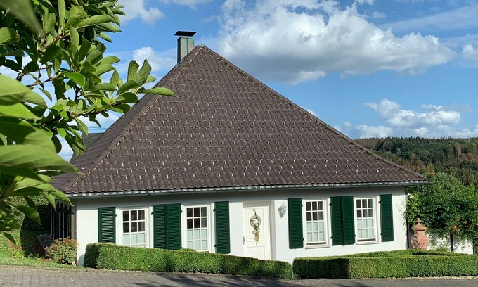Langenhahn Casa | Casa de vacaciones inundada de luz en el alto Westerwald