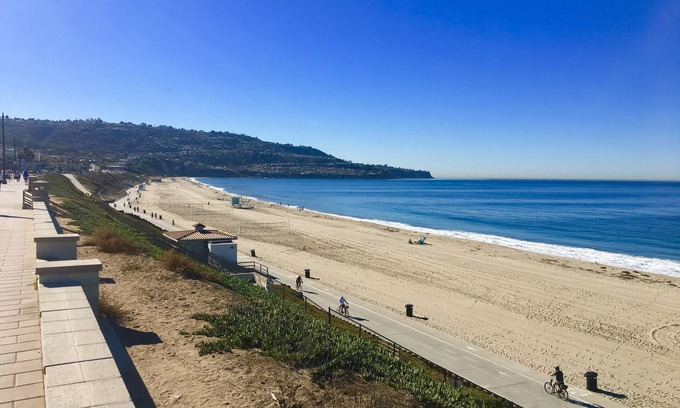 Torrance Beach Apartamento | Light Bright Airy Studio Apt *1 block to Beach*