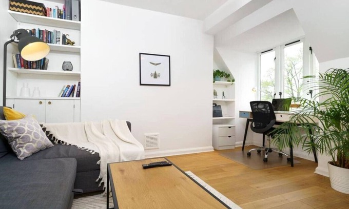 Victoria Apartamento | Light Spacious Apartment in Victoria Park Village