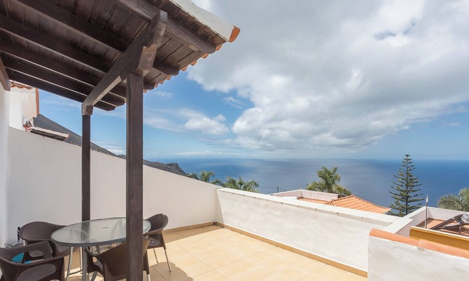 Los Quemados Apartamento | Lightbooking Colon II Fuencaliente vistas al mar 7