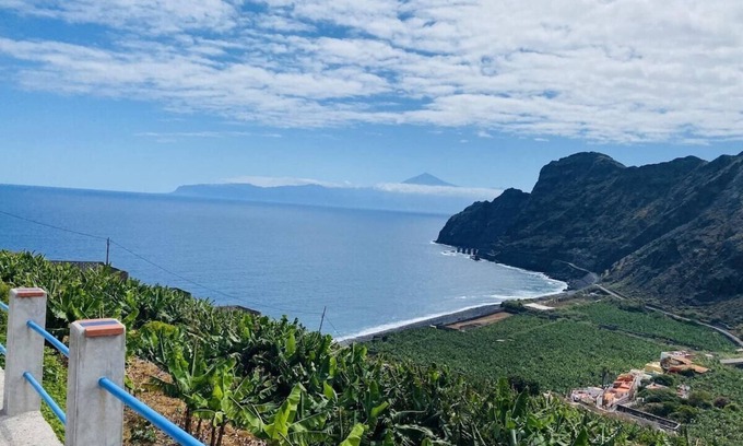 Hermigua Casa | Lightbooking Hermigua vista al mar y al Teide