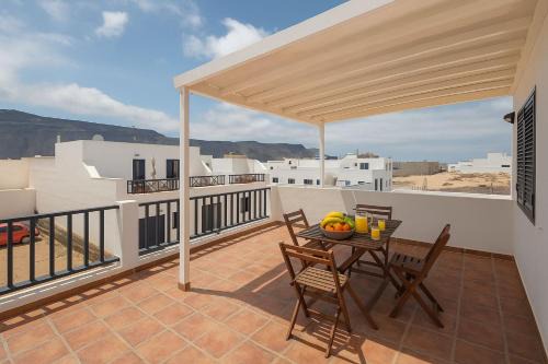 Caleta de Sebo Apartamento | Lightbooking La Graciosa
