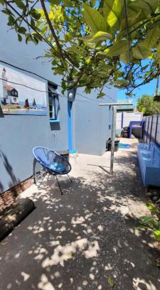 Langebaan Apartamento | Lighthouse Cottage stone's throw from the beach