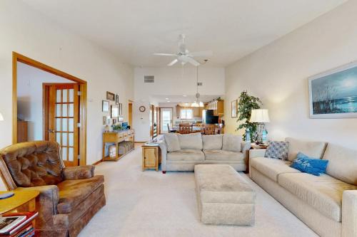 Lake Delton Casa | Lighthouse Cove Condo Resort: 418