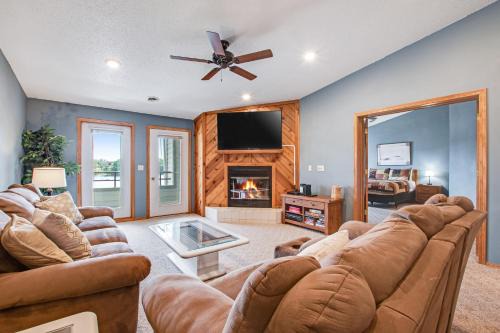 Lake Delton Apartamento | Lighthouse Cove Condo Resort 217 - Lakeside Memories