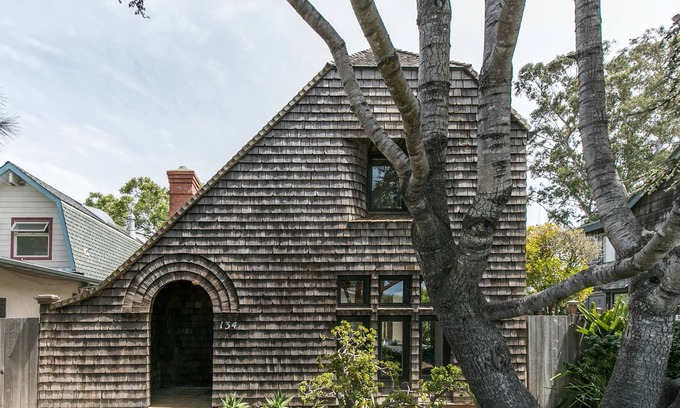 Westside Santa Cruz Casa | Lighthouse Executive Retreat