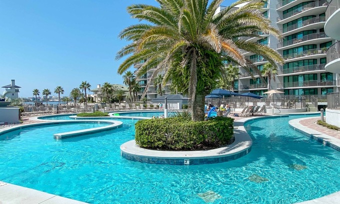 Orange Beach Condominio | Lighthouse on the Bay 2308-2bd/2ba-Pet Friendly, Lazy River, Boatslip, Bay Views