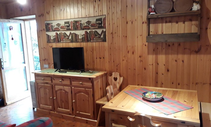 Lignod Chalet De Esquí | Lignod: apartamento de un dormitorio de 35 m2 con vista al Monte Rosa y acceso directo al jardín