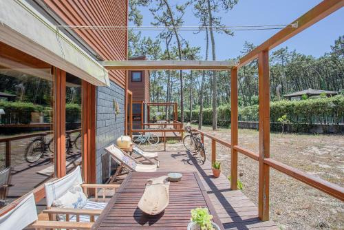 Ofir Casa | Liiiving in Ofir - Seaside Pool Bungalow