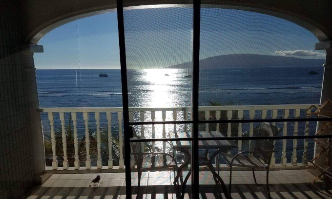 Historic Lahaina Front Street Apartamento | 603 acaba de abrir la mejor ubicación de Oceanside Studio en Lahaina Shores.