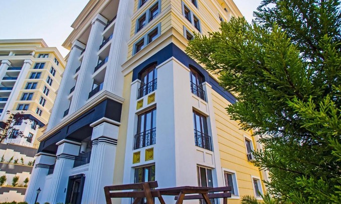 Trabzon Apartamento | LIL'A GRANDE DELUXE HOTEL & by alamoudı