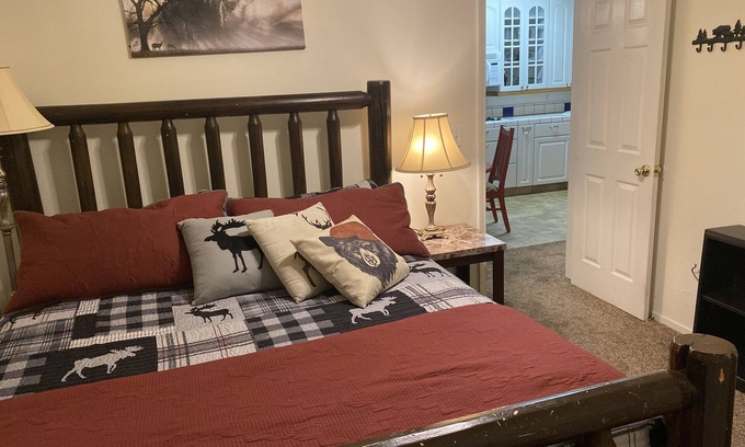 Mariposa Apartamento | Lil Buck small loft 31 day+ stays only