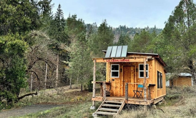 Umpqua Cabina | Lil Cedar Lodge