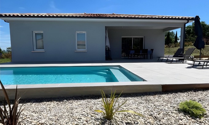 Berrias-et-Casteljau Casa | Liledou - hermosa villa de una sola planta con piscina privada