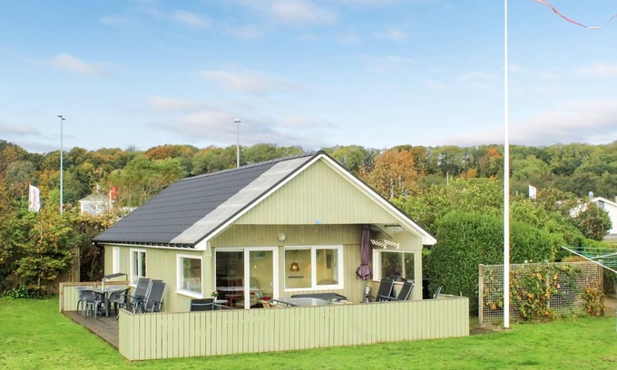 Frederikshavn Casa | "Lilibeth" - 300m from the sea by Interhome
