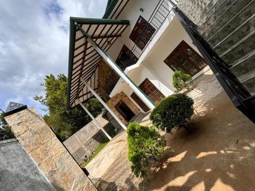 Peradeniya Casa | Lilies holiday inn