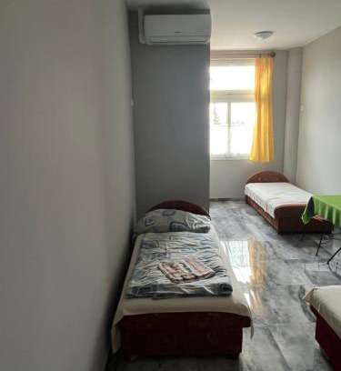 Hegyeshalom Hotel | Lilla motel