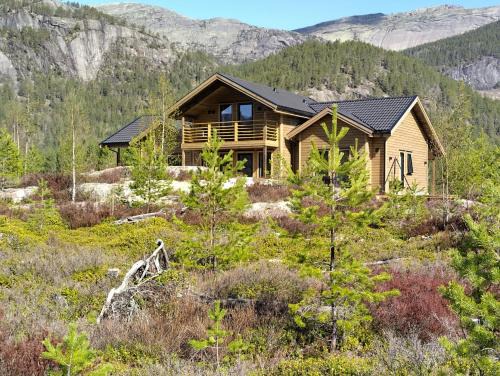 Kviteseid Casa | Lillelørdag Hytte - Stunning Holiday Home with Sauna