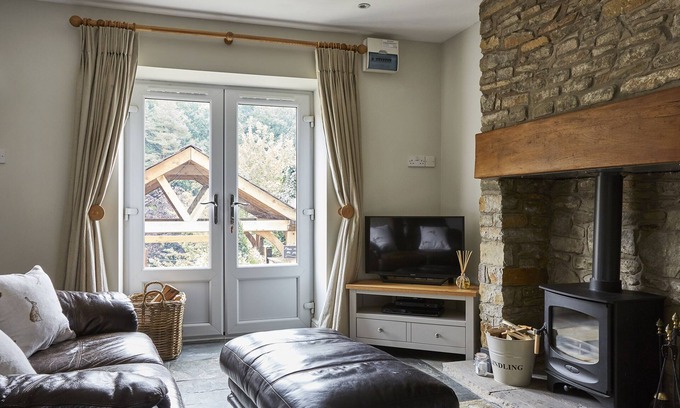 Whitecroft Cabaña | Lilly Cottage, WHITECROFT