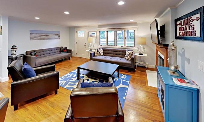 Dennis Casa | Lilly Pond Place
