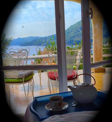 Avlakia Casa | Lilly's Seaview Retreat Cottage