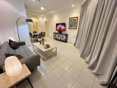 Hera Street Apartamento | Lily 4 Apartment and Penthouse