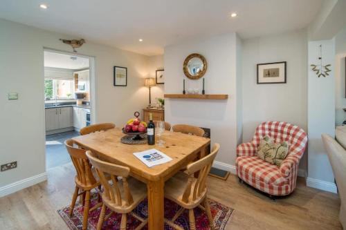 Cowes Casa | Lily Cottage