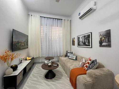 Mbezi Beach Apartamento | Lily one bedroom apartment with Island kitchen