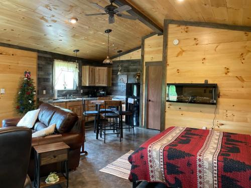 Large Casa | Lily Pad Cabin
