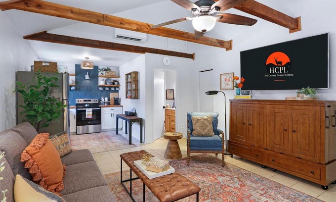 Woodcreek Casa | Lily Pad