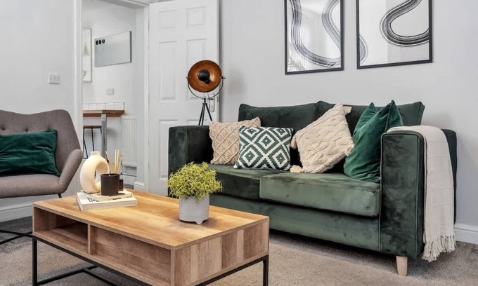 Stoke-on-Trent Casa | Lime House Summary: W