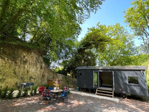 Upper Hardres Otro | Lime Kiln Woods