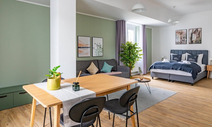 Lebenstedt Apartamento | limehome Salzgitter | Suite with sofa bed (LT)